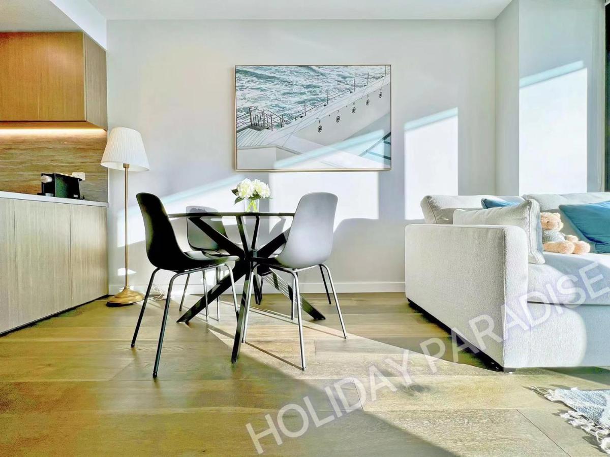 Luxury S Casino Residences Broadbeach - Holiday Paradise 골드코스트 객실 사진