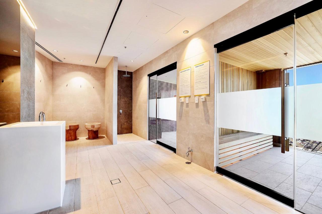 Luxury S Casino Residences Broadbeach - Holiday Paradise 골드코스트 외부 사진