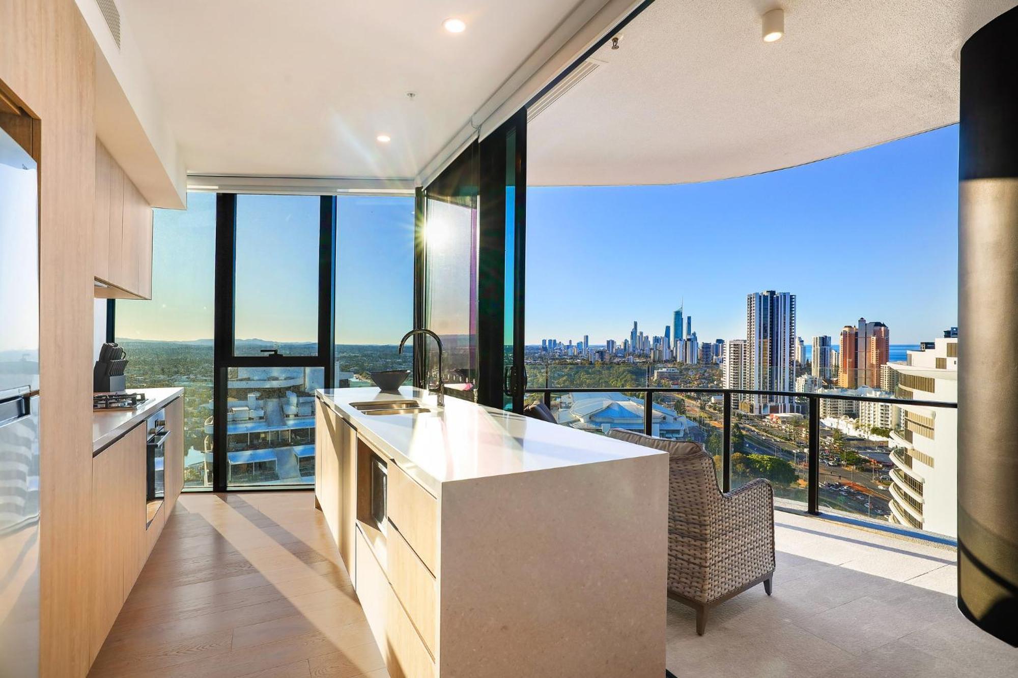 Luxury S Casino Residences Broadbeach - Holiday Paradise 골드코스트 객실 사진