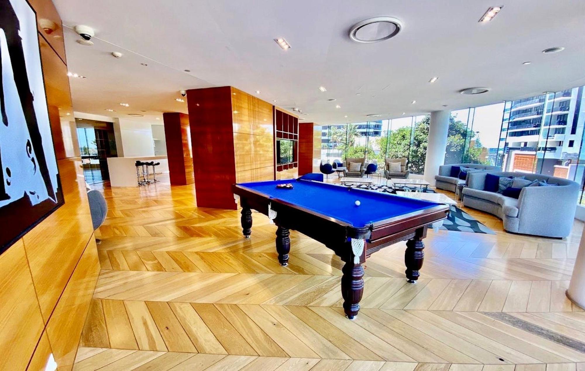Luxury S Casino Residences Broadbeach - Holiday Paradise 골드코스트 객실 사진