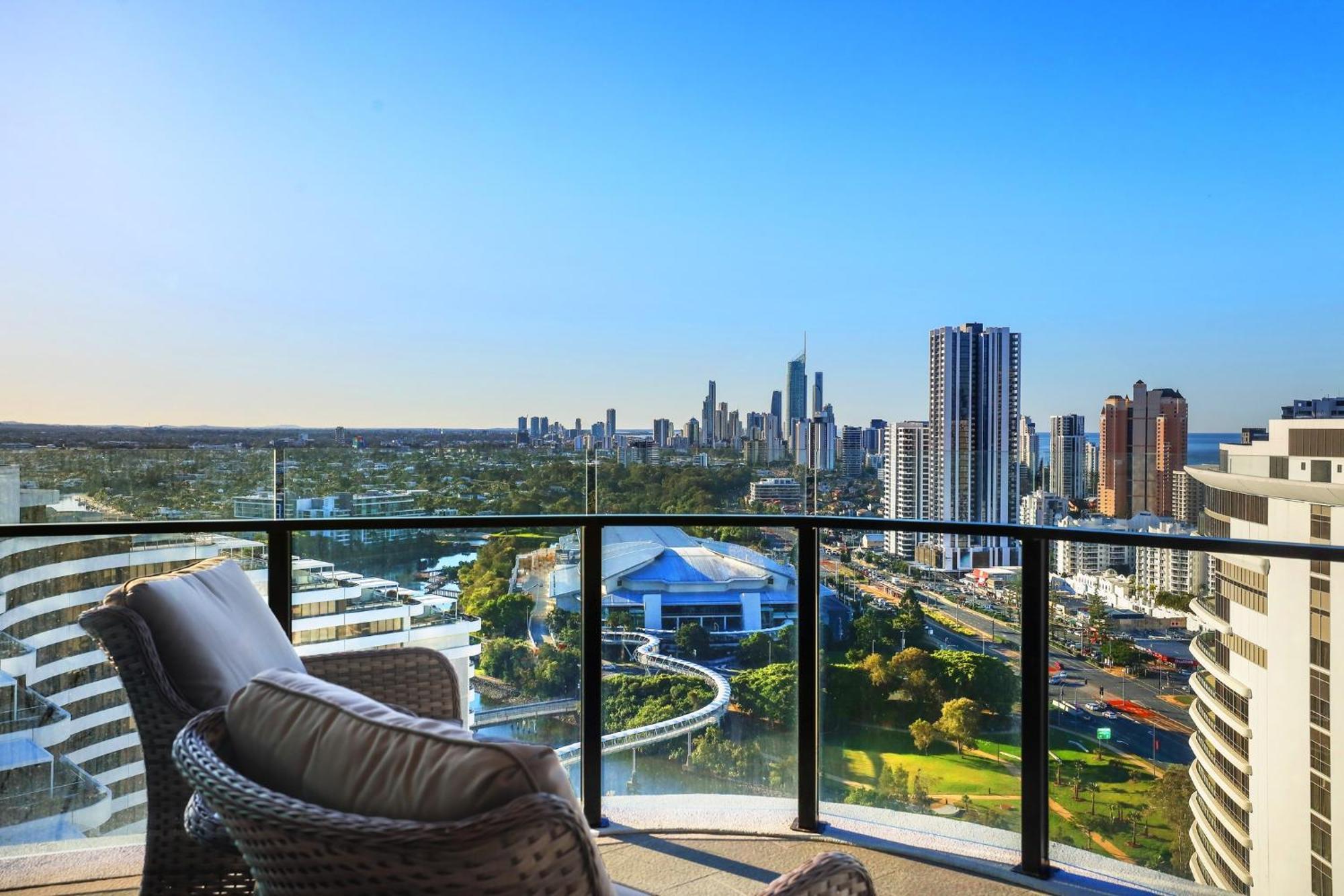 Luxury S Casino Residences Broadbeach - Holiday Paradise 골드코스트 객실 사진