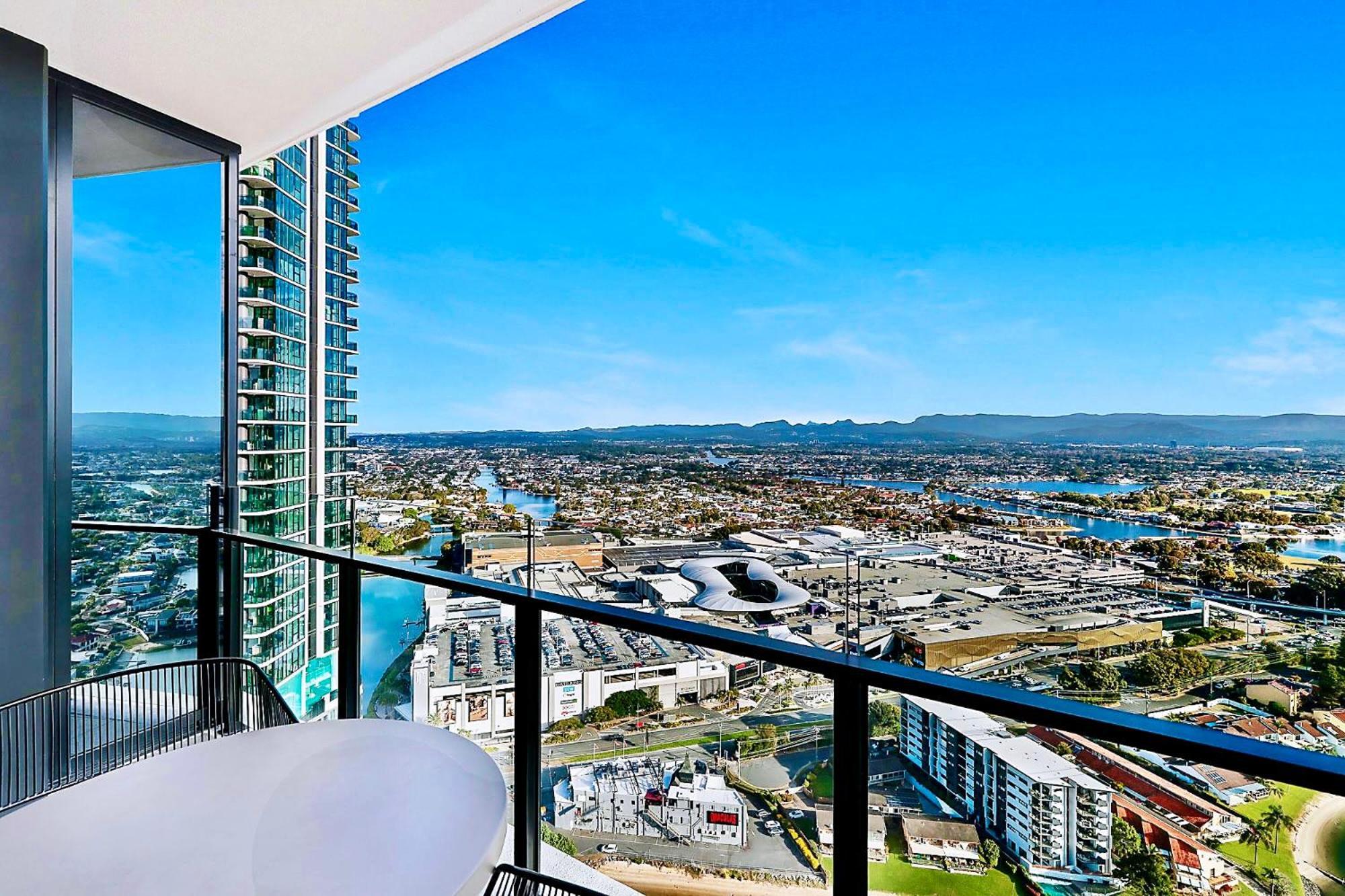Luxury S Casino Residences Broadbeach - Holiday Paradise 골드코스트 객실 사진